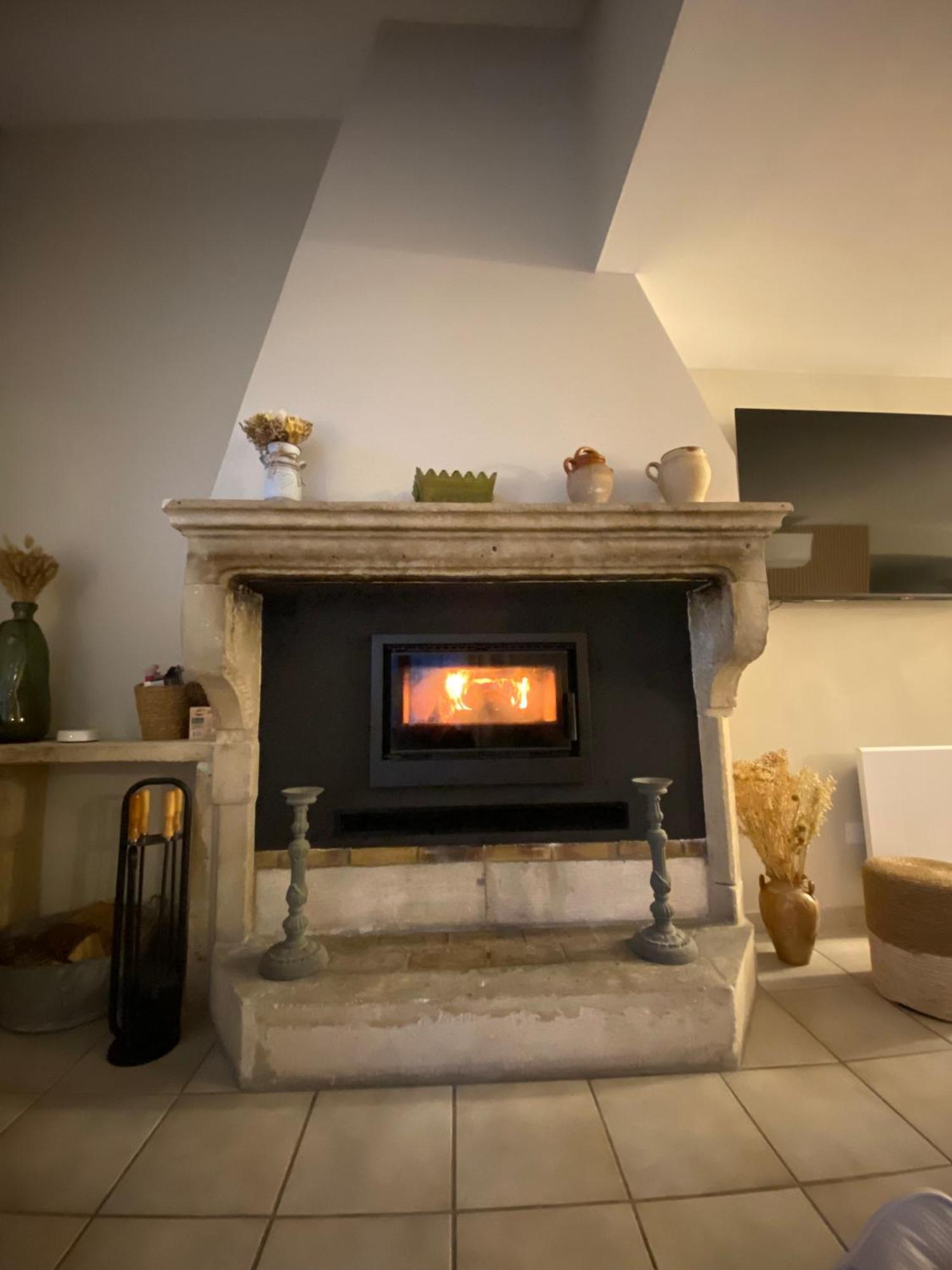 Drome Provencale Maison Familiale Calme Dans Village Valréas Exterior foto